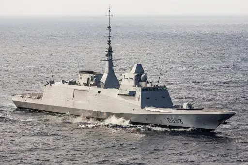 Navire de guerre